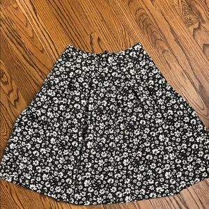 Karl Lagerfeld Black and White Floral A-Line Skirt Size 2